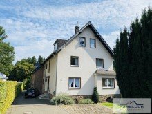 Vorderansicht Haus Charmantes Einfamilienhaus in Bergisch Gladbach /Katterbach