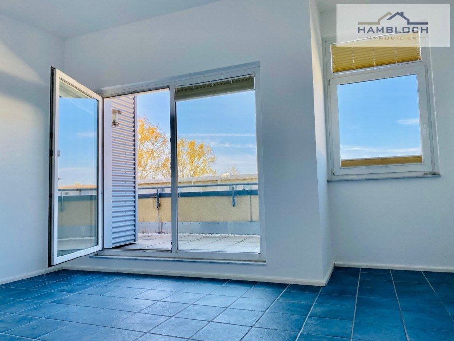 K�che mit Ausgang zur Terrasse Terrassenwohnung K�ln